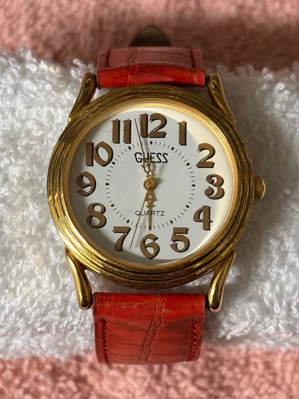 GUESS Ladies Red Leather Gold Tone Watch Vintage1990 Great Condition New Battery